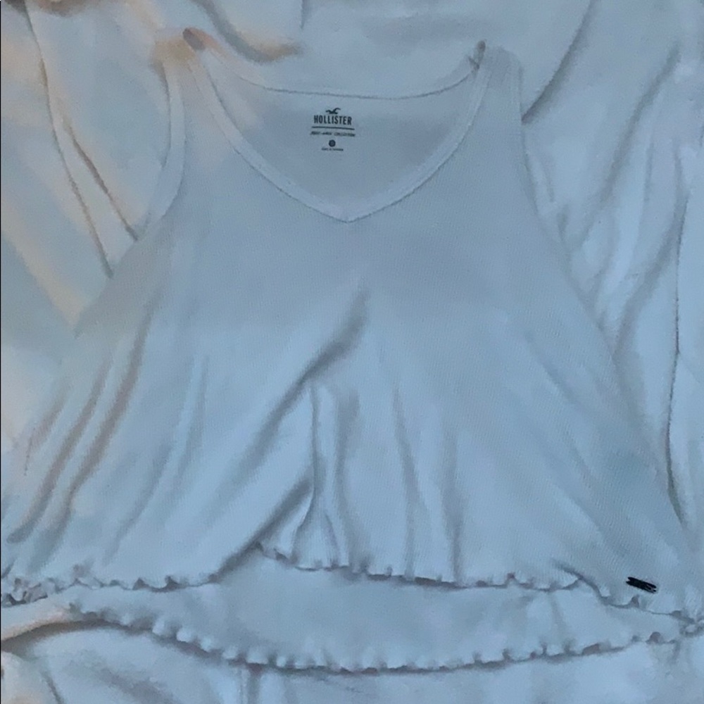 white hollister tank